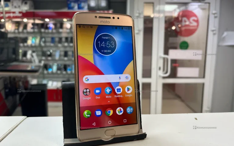 Motorola Moto E4 (USA) 2/16 ГБ