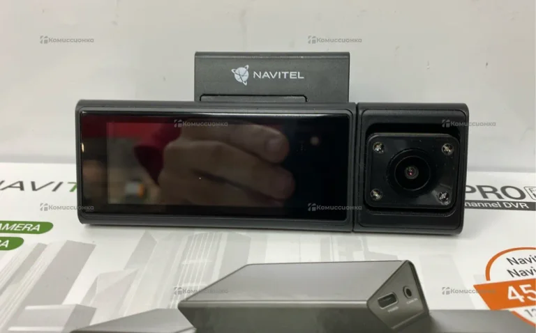 Видеорегистратор Navitel RC3 Pro