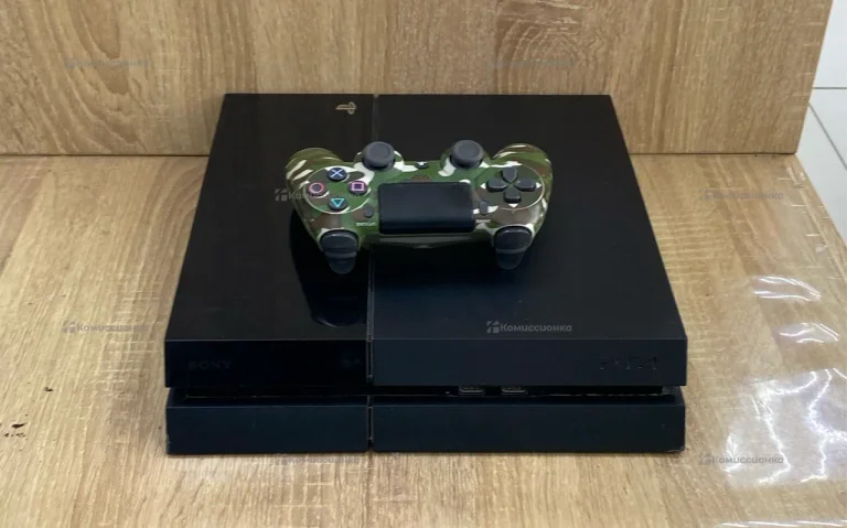 Игровая приставка Sony PlayStation 4