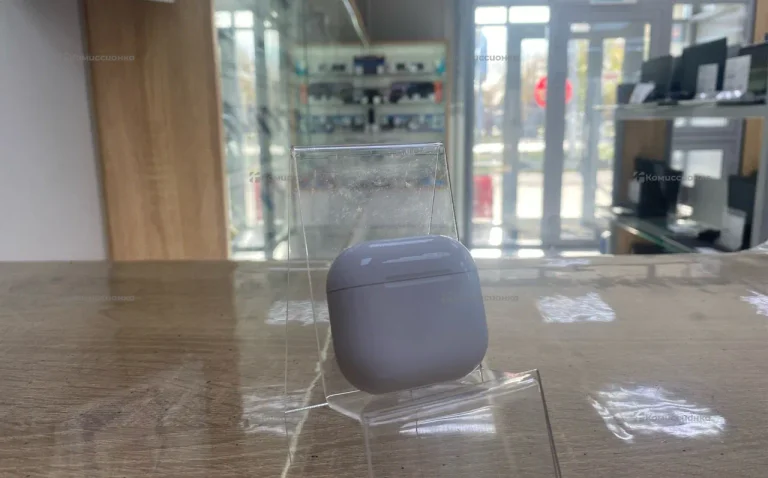 AirPods 4 ANC с шуткой