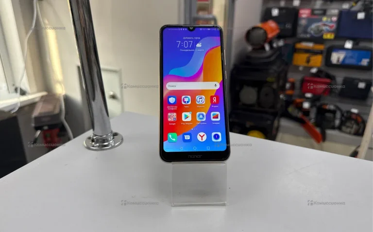 Honor 8A 2/32 ГБ