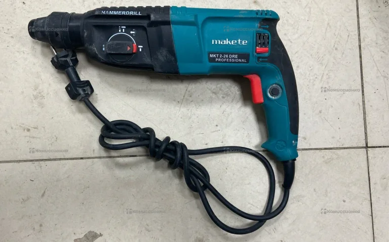 Перфоратор Makite hr2470