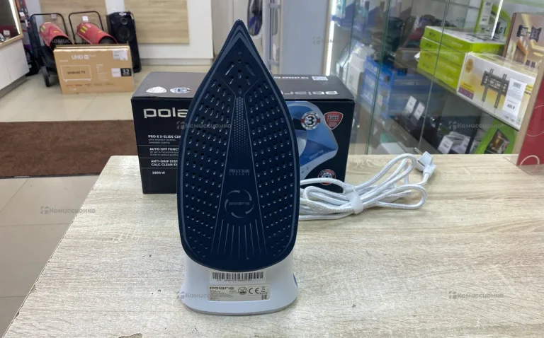 Утюг Polaris PIR 2820AK