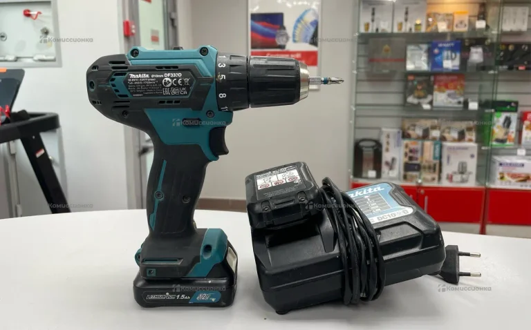 Шуруповерт Makita DF333DWYE