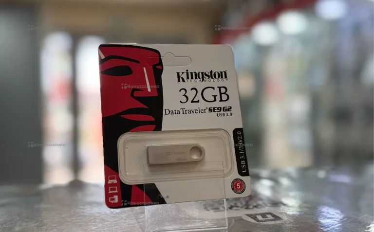 Флешка Kingston 32GB