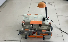 Купить Станок для изготовления ключей Wengxing 100G б/у , в Краснодар Цена:40000рублей