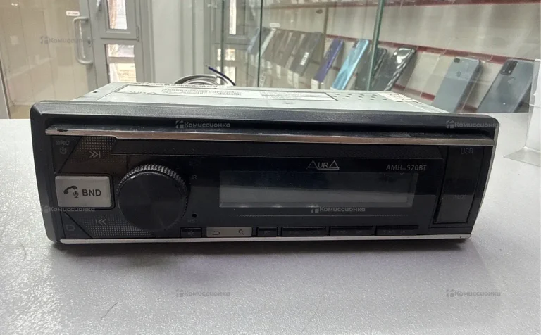 Автомагнитола  AURA AMH-520BT
