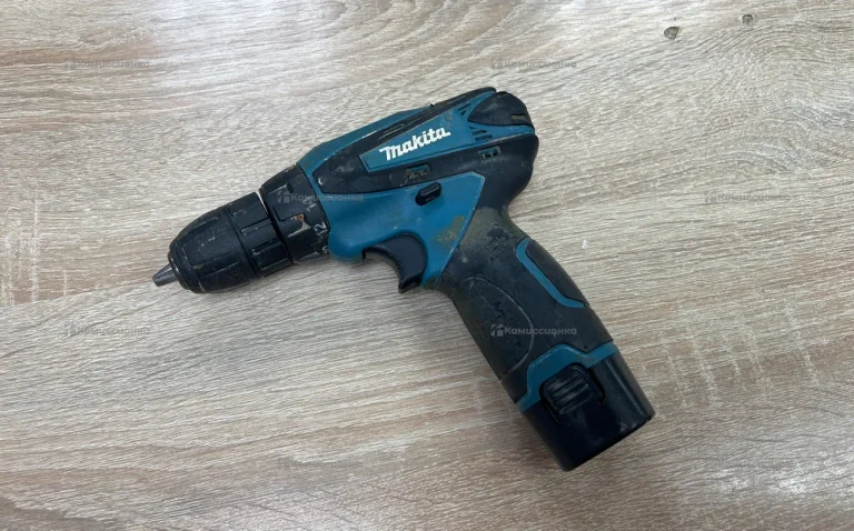 Шуруповерт Makita DF330DWE