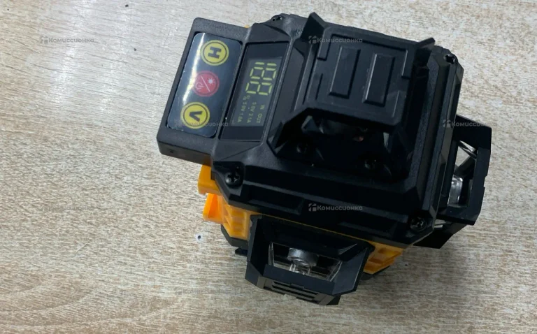 Лазерный уровень dewalt реплика