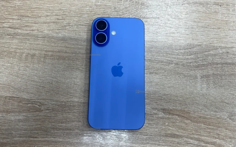 Apple iPhone 16 8/128 ГБ