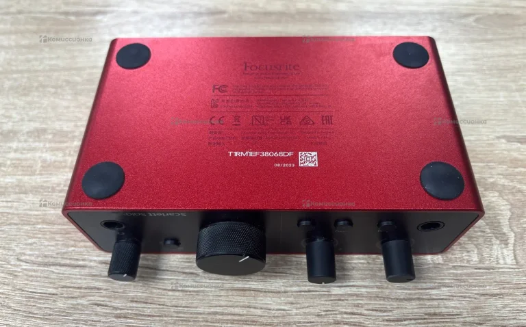 Внешняя звуковая карта Focusrite Scarlett Solo G4