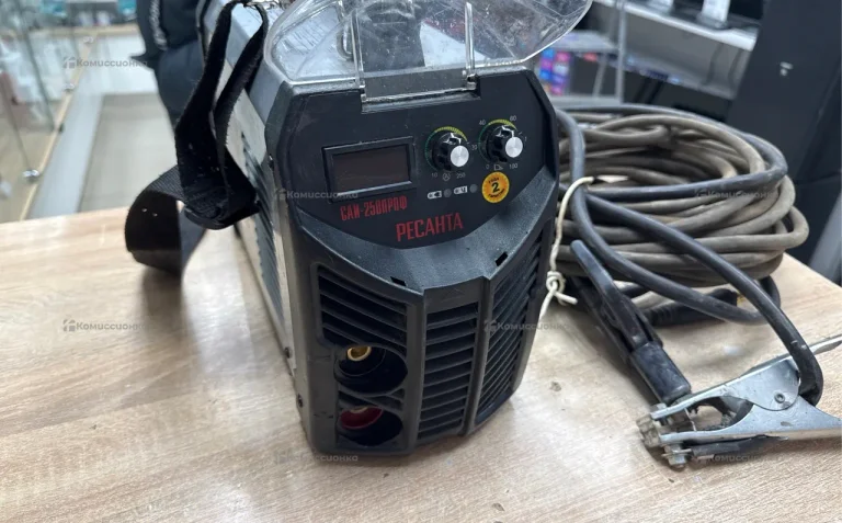Сварочный аппарат Ресанта САИ-250 ПРОФ