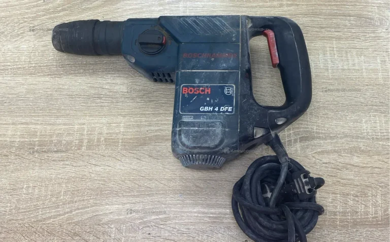 Перфоратор Bosch GBH 4 DFE