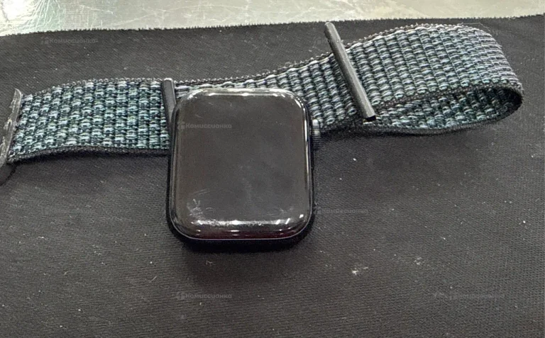 Часы  Apple Se gen 2