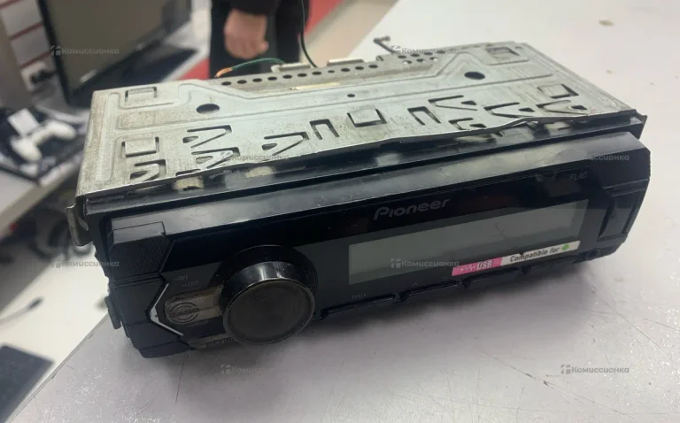 Автомагнитола  pioneer mvh-s120uba