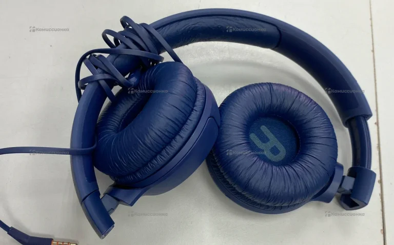 JBL tune 310