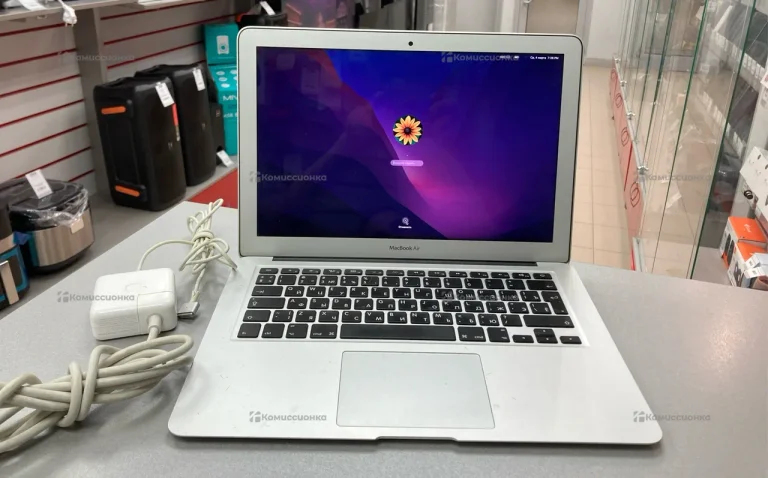 Ноутбук  MacBook Air 2017 A1466