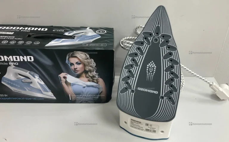 Утюг Redmond RL-C278