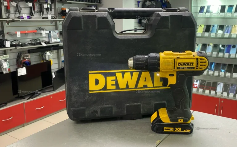 Шуруповерт Dewalt DCD771-KS