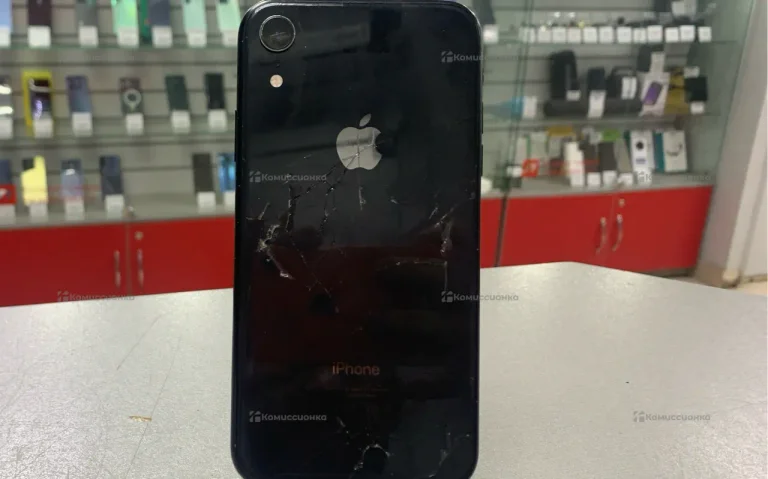 Apple iPhone XR 4/128 ГБ