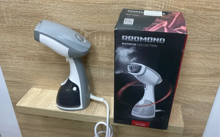 Отпариватель Redmond RHS-6802