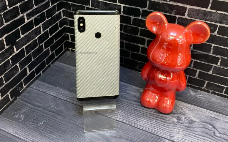 Xiaomi Redmi 5 3/32 ГБ