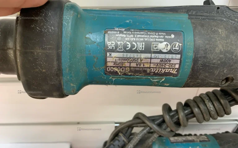 Шлифовальная машина Makita GD 0600