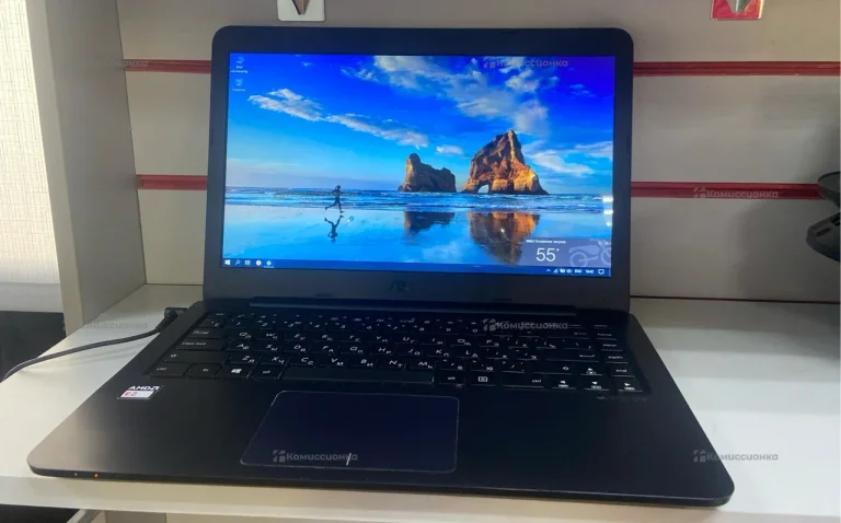 Ноутбук ASUS E402W
