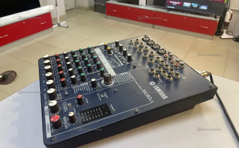 Микшерный пульт Yamaha MG82CX