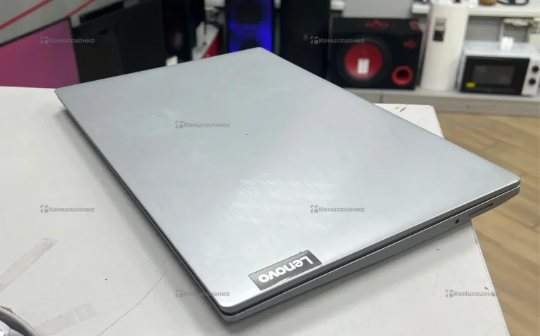 Ноутбук  Lenovo core i3-1005g1/8gb
