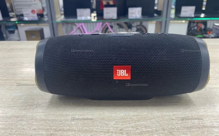 Колонка  JBL charge 3
