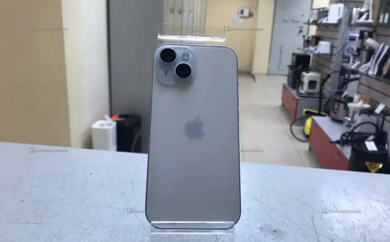 Apple iPhone 15 6/256 ГБ