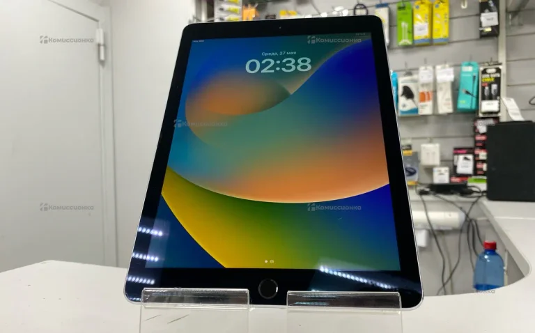 Планшет Apple iPad 9,7