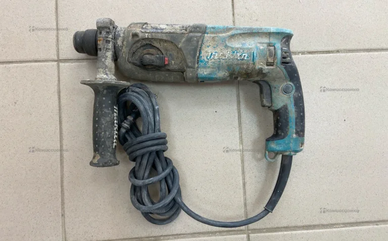 Перфоратор Makita HR2470
