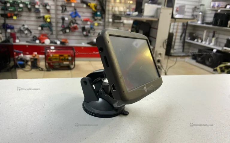 Автонавигатор NAVITEL E505 Magnetic