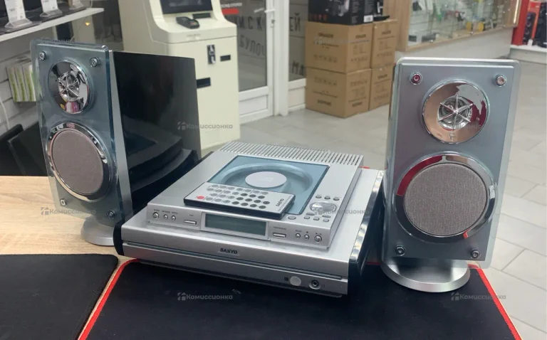Cd проигрыватель Sanyo  dc-mcr 50