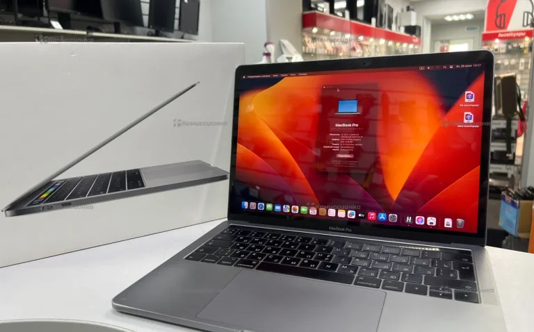 Ноутбук  MacBook Pro 13-inch 2017 i5/ddr8/256gb