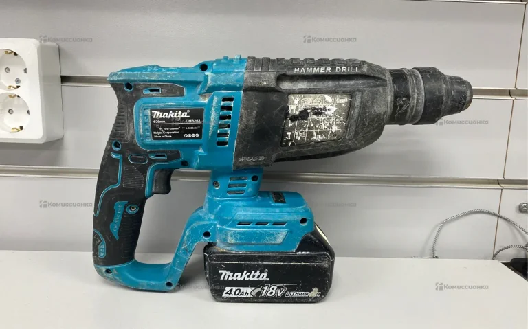 Перфоратор Makita DHR263