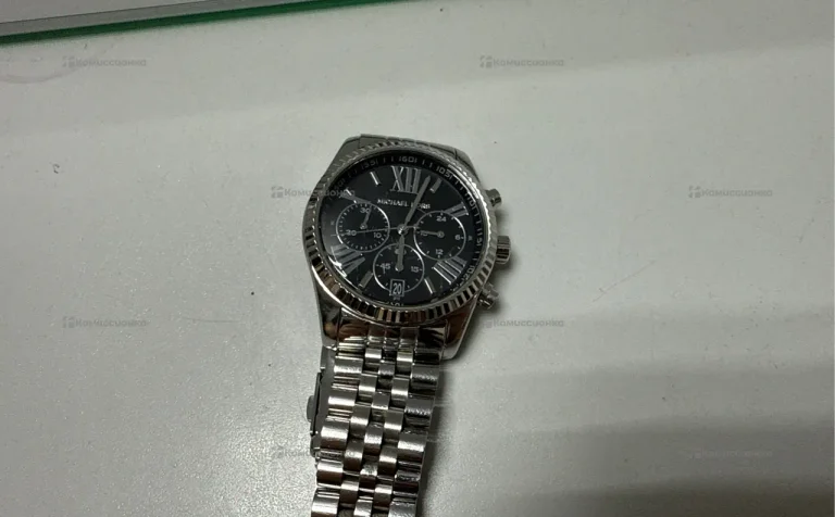 Часы  Michael kors