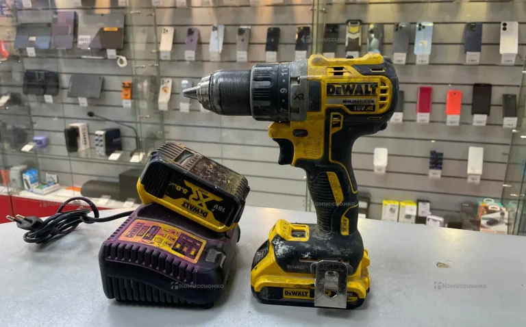 Шуруповерт Dewalt DCD791