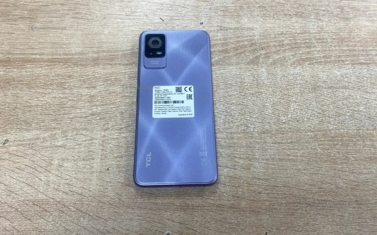 TCL 405 2/32 ГБ