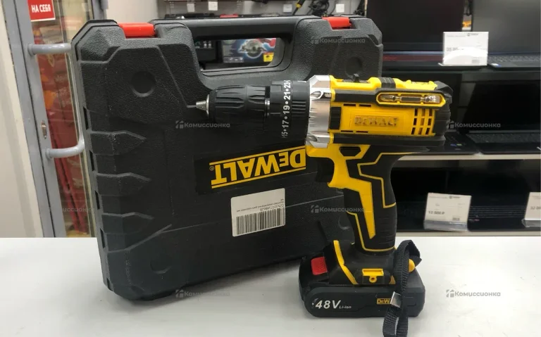 Шуруповерт Dewalt реплика