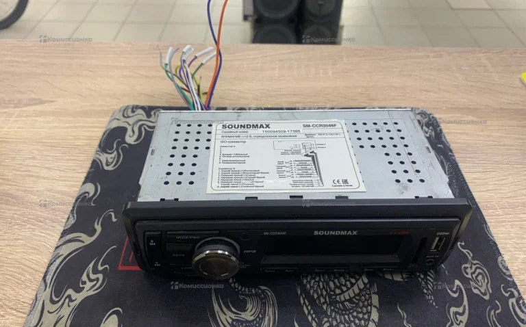 Автомагнитола Soundmax ccr3046f