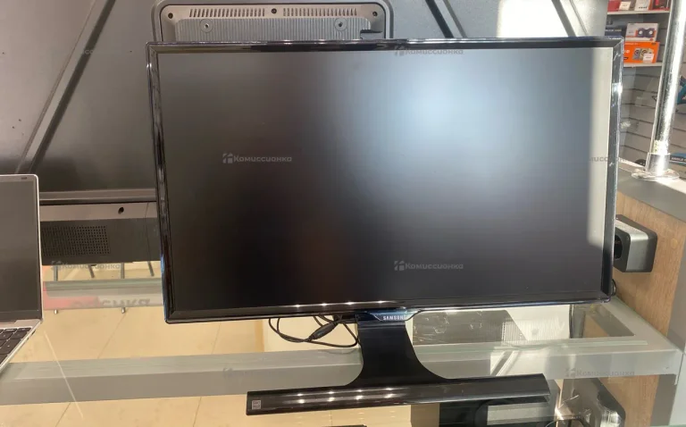 Монитор Samsung ls24e390hlo 23.6