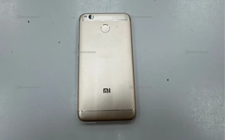 Xiaomi Redmi 4 (4X) 3/32 ГБ