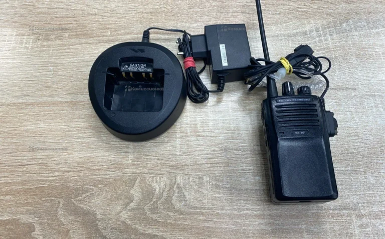 Рация Vertex Standard VX-261