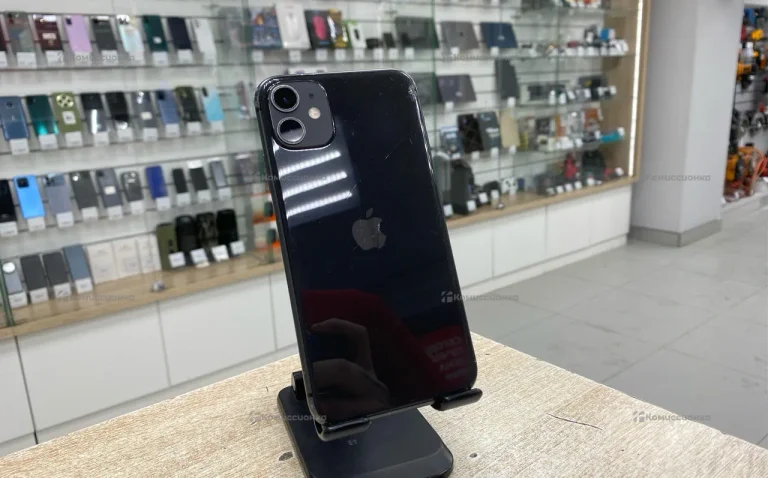Apple iPhone 11 4/64 ГБ