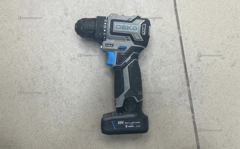 Шуруповерт Deko Sharker 20V