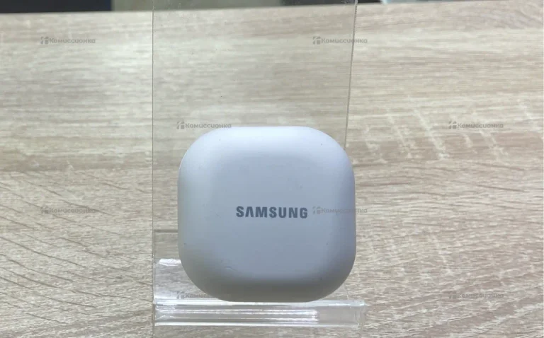 Samsung by akg