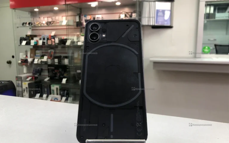 Nothing Phone (1) 8/128 ГБ